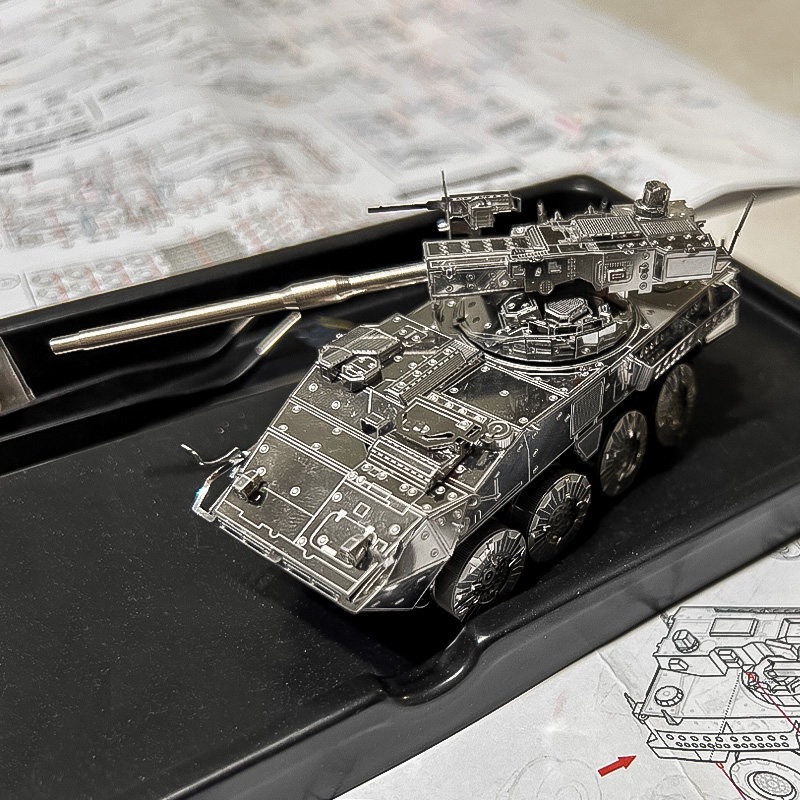 Stryker Armored Vehicle 3D Met - Model Kit Armored Core avis et prix