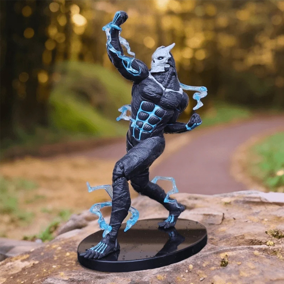 21cm RED New Monster 8 Figure  - Model Kit Kaiju 8 avis et prix