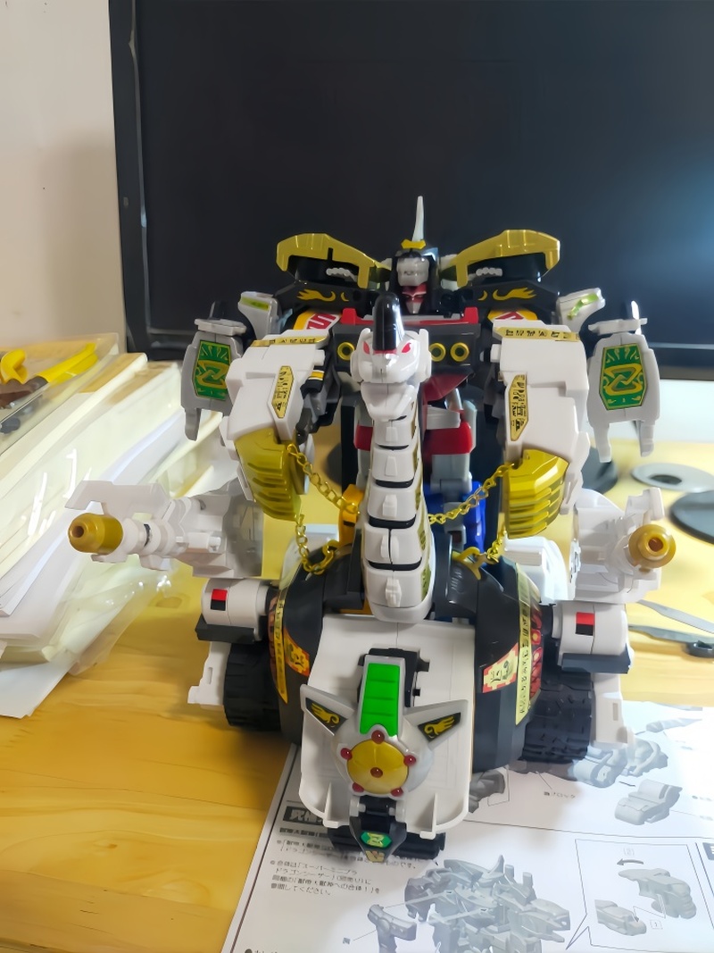 Original Lottery Edition Banda - Model Kit Megazord avis et prix