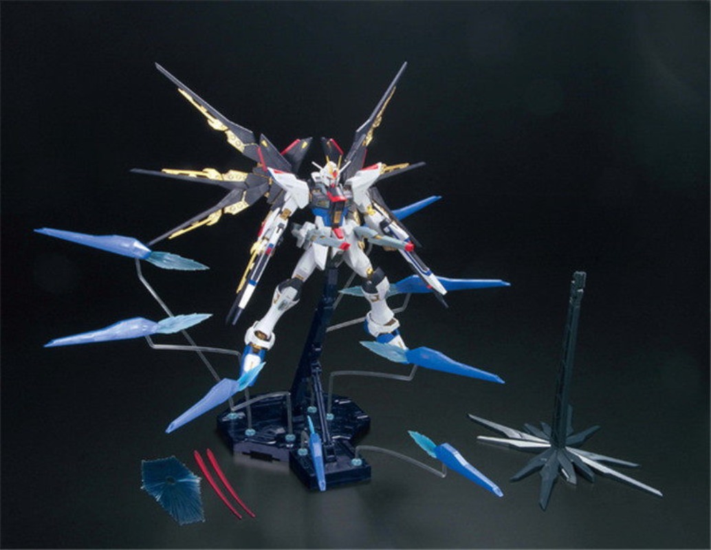 BANDAI MG 1/100 ZGMF-X20A Stri - Gundam Model Mg avis et prix